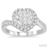 5/8 Ctw Round Cut Diamond Heart Shaped Lovebright Ring in 14K White Gold