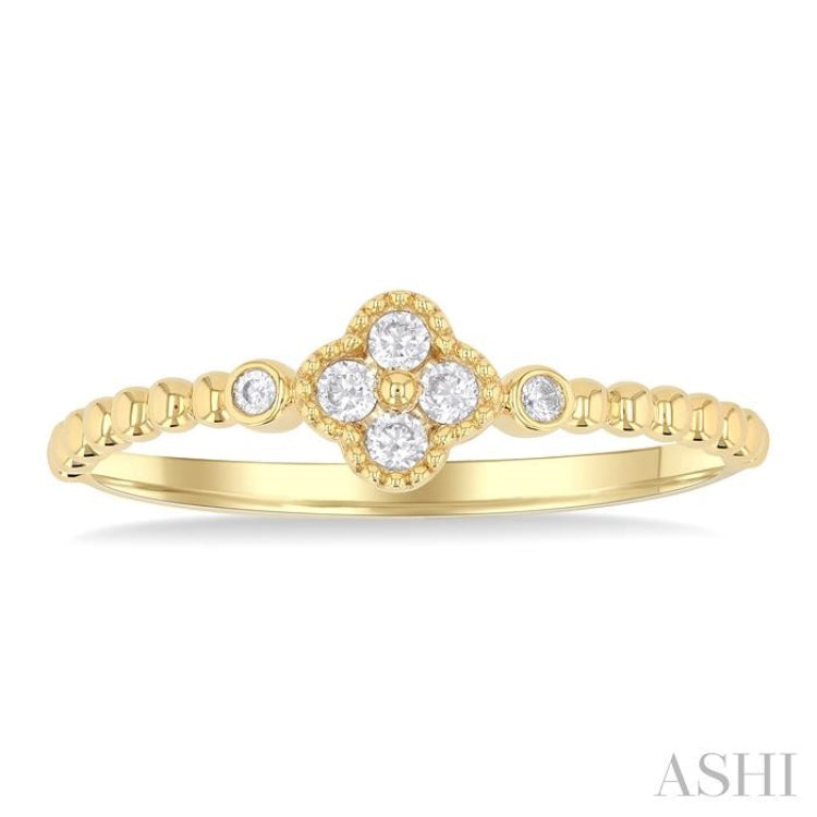 1/8 Ctw Petite Bead Shank Clover Leaf Round Cut Diamond Fashion Ring in 10K Yellow Gold