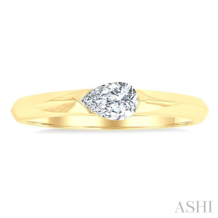 1/3 Ctw East-West Set Pear Cut Diamond Solitaire Fashion Ring in 14K Yellow Gold