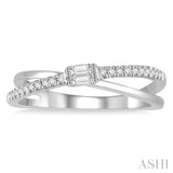 1/6 Ctw Criss-Cross Baguette and Round Cut Diamond Fashion Ring in 14K White Gold