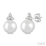5.5 MM Round Cut Cultured Pearl and 1/20 Ctw Petite Round Cut Diamond Fashion Stud Earring in 10K White Gold